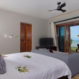 One-Bedroom Bungalow Sea View